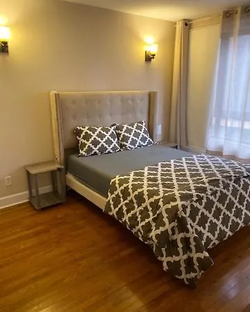 Stunning 1 Bedroom Apartment In Dumbo, Brooklyn